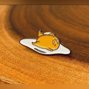 Gudetama Lazy Egg enamel pin